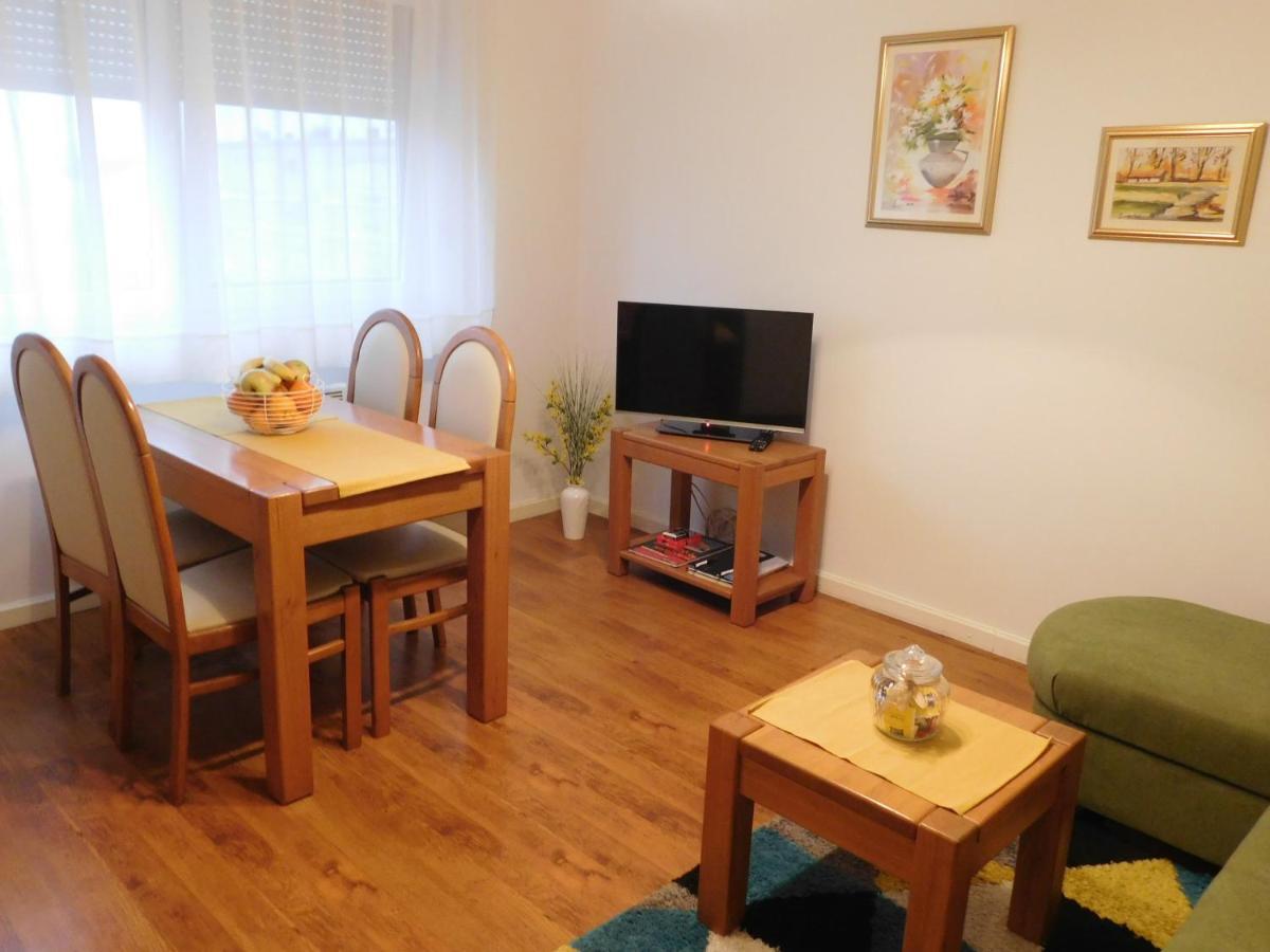 Apartman Ana Zupanja Exteriör bild