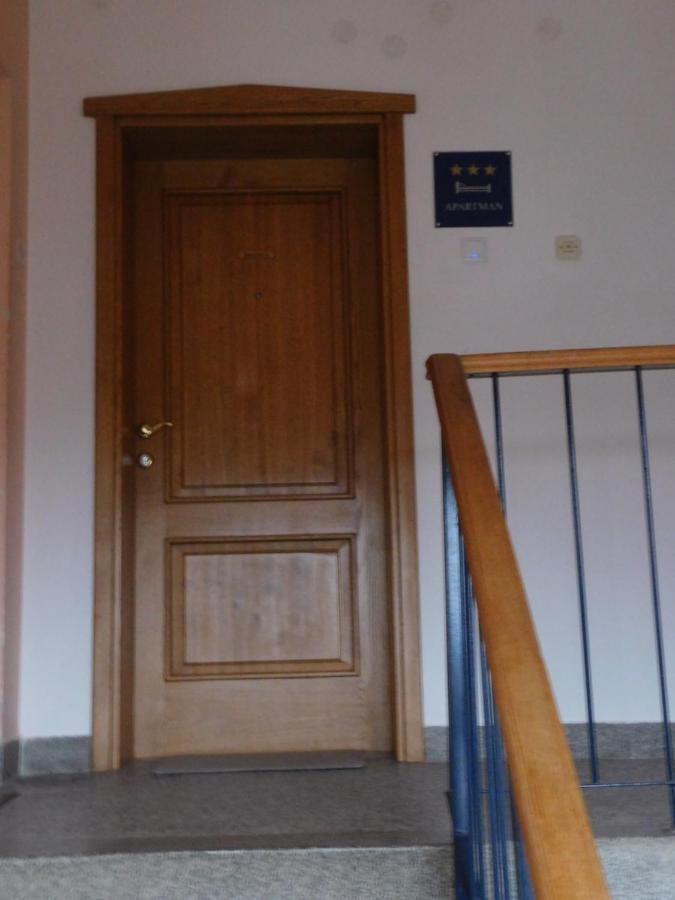 Apartman Ana Zupanja Exteriör bild